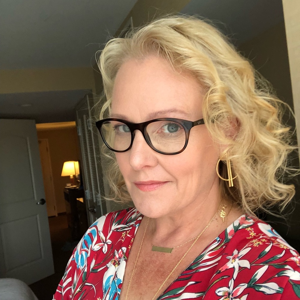 Meet your Posher, Andrea